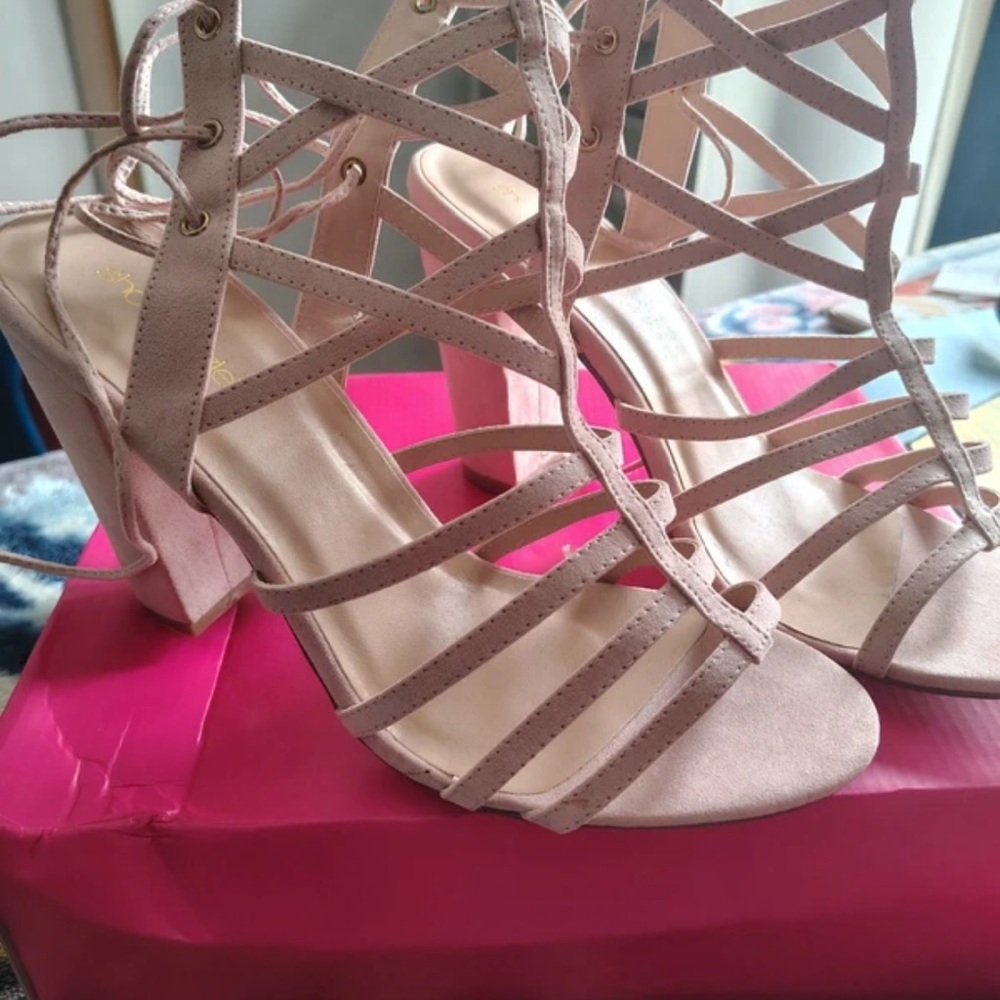 Elegant Strappy Heels - Nude